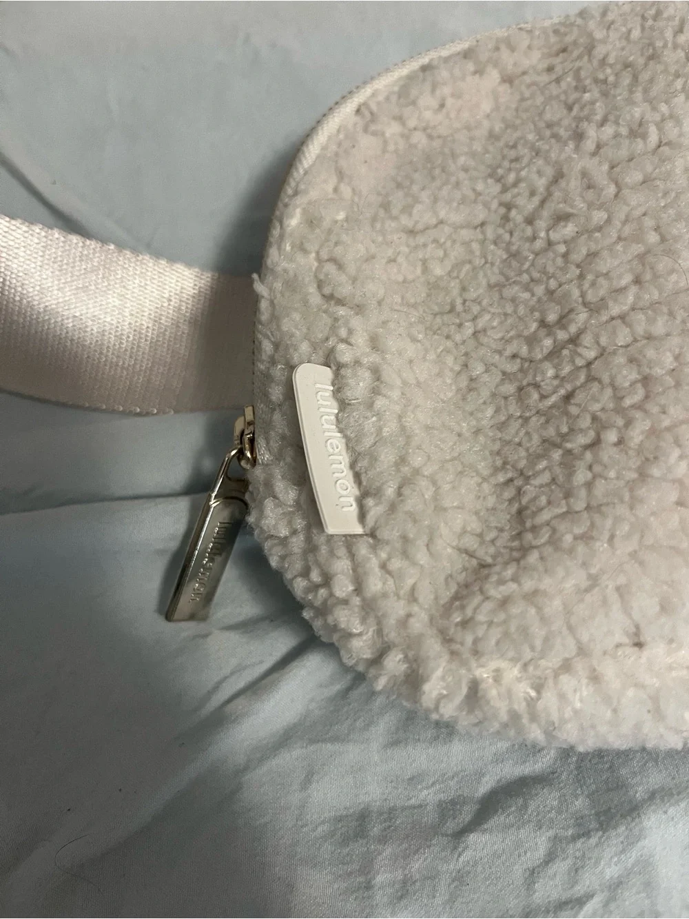 Women’s Cream Sherpa Belt Bag - Lululemon